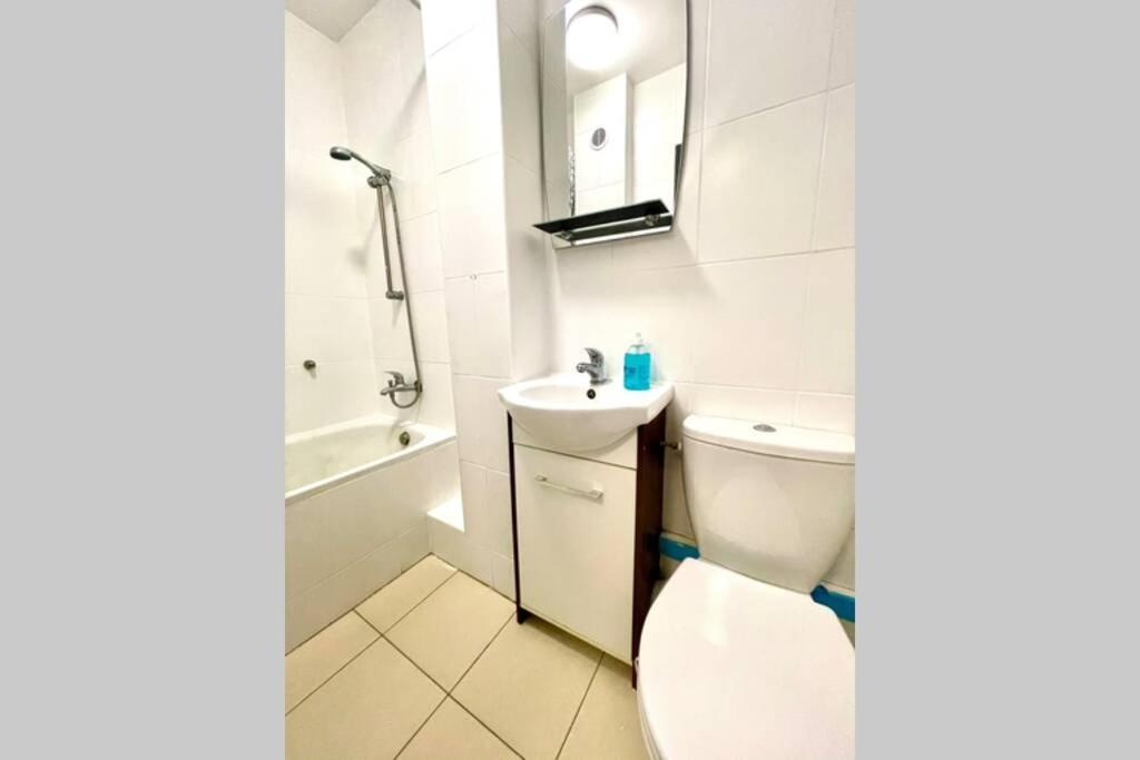 Super Apartament Brown 2X Metro Nowy Wifi Netflix Spotify Panorama Miasta Варшава Экстерьер фото