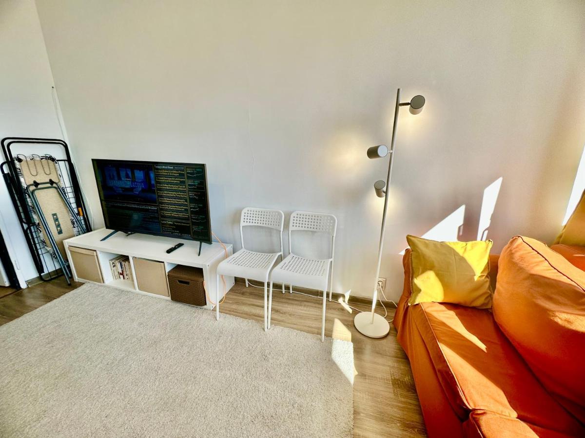 Super Apartament Brown 2X Metro Nowy Wifi Netflix Spotify Panorama Miasta Варшава Экстерьер фото